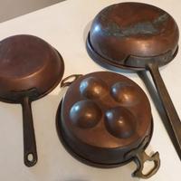 Vecchi tegamini in rame