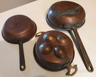 Vecchi tegamini in rame