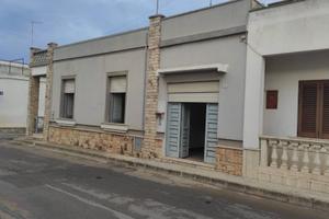 Casa indipendente di 131 m² con 3 locali e box aut