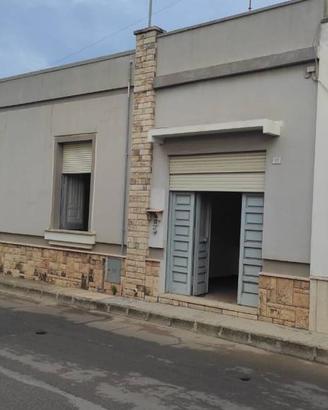 Casa indipendente di 131 m² con 3 locali e box aut