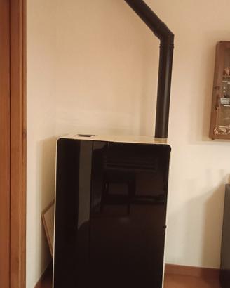 Termo stufa pellet UNGARO 21 kW – Frontale in vetr