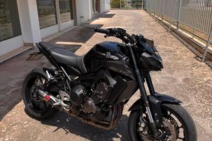 YAMAHA MT-09