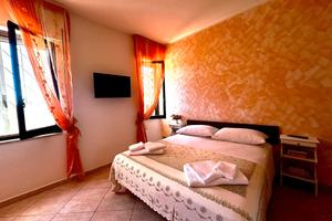 Casa grande a 250 m dal mare e dalla stazione