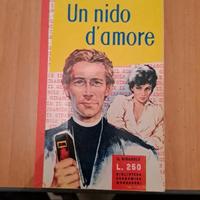 Libro Un nido d'amore di Aubrey Menen