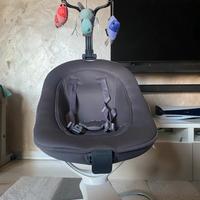 Altalena elettrica per neonati