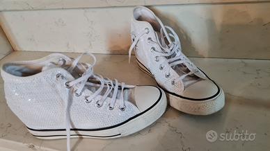 Converse Chuck Taylor all Star con zeppa interna Abbigliamento e