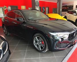 MASERATI LEVANTE 3.0d GRANDSPORT Q4 DA VETRINA.