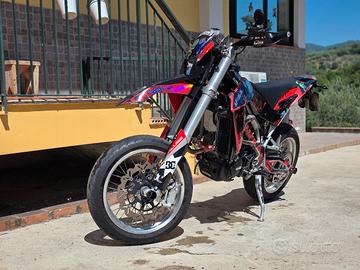 Aprilia SXV 550.