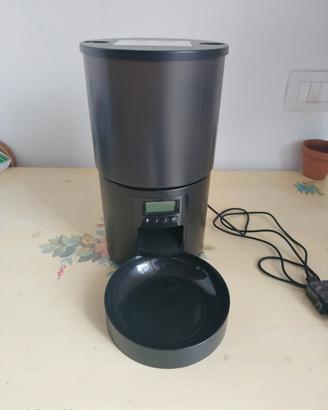 dosatore crocchette automatico 