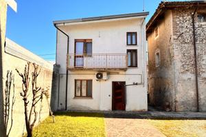 CASA INDIPENDENTE CON SCOPERTO - SUBITO ABITABILE!