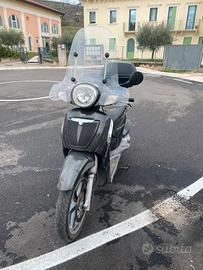Aprilia scarabeo 125 light (leggi descrizione)