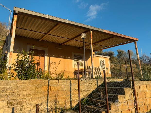 Terreno con casa Contrada Cafeci