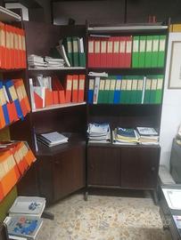 Libreria angolare in legno anni '60