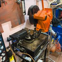 Troncatrice ferro 220v