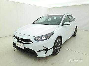 Kia Ceed SW MHEV Business Class BR360052 1.6 Mild 