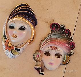 coppia maschere in porcellana stile veneziano