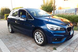 BMW 214d Active Tourer Advantage per neopatentati