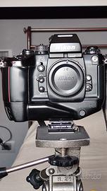 Nikon F4s (MB-21) + MB-20