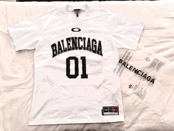 T-Shirt Balenciaga Basketball
