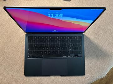 MacBook Air M2, 13", 16GB RAM, 1TB SSD, Mezzanotte