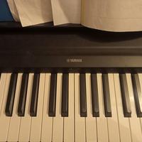 pianola Yamaha 