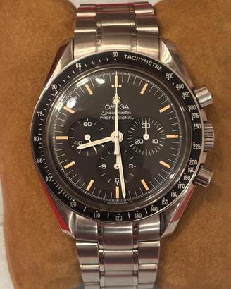 Omega Speedmaster moonwatch