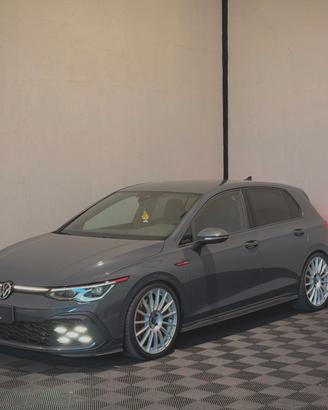 Volkswagen Golf 8 GTI 2.0 TSI DSG - OZ SUPER LEGGE