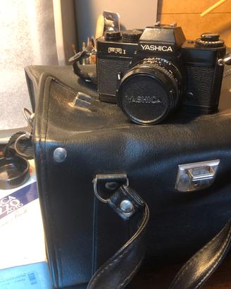 Yashica fr 1 + obbiettivi+ flash+borsa