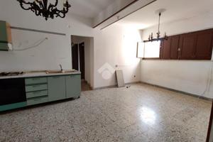 3 LOCALI A PALERMO