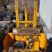 Muletto sollevatore transpallet elettrico