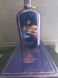 whisky  ballantine's 21 anni Bottiglia ceramica 
