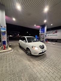 Lancia ypsilon modamilano 2008