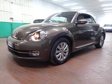 Volkswagen Maggiolino Cabrio 2.0 TDI Design BlueMo