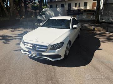 Mercedes-Benz E 220 D 194CV 5p. - Diesel