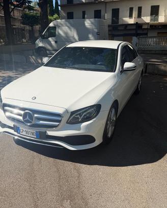 Mercedes-Benz E 220 D 194CV 5p. - Diesel