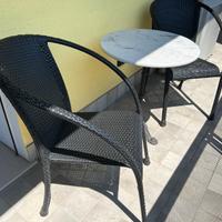 2 sedie e tavolo per terrazzo o giardino