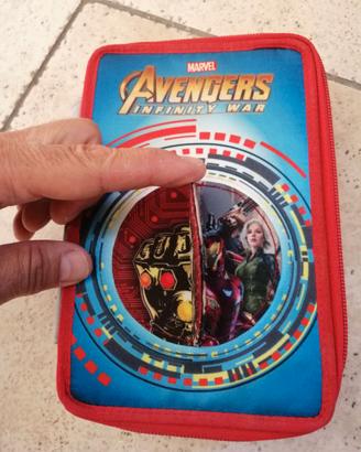 Astuccio Avengers 3 zip