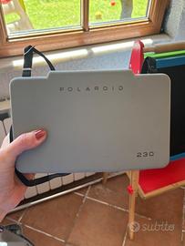 Polaroid Land Camera modello 230