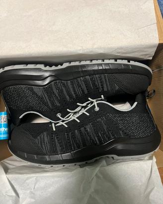 Scarpe antinfortunisteche n43 nuove