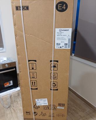  frigo e forno INDESIT nuovi