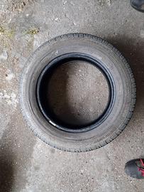 Pneumatico  continental 205/65/16c 107/105t
