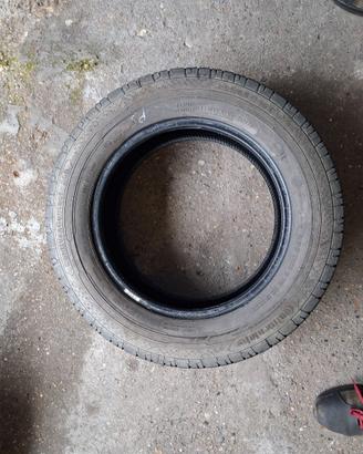 Pneumatico  continental 205/65/16c 107/105t