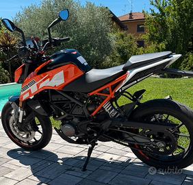 KTM DUKE 125