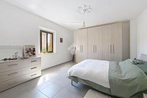 2 LOCALI A COLLESALVETTI