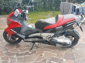 Scooter Gilera Nexus 500