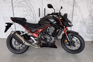Honda Hornet 750 HORNET 750 E-CLUTCH - YM 2026