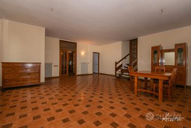 Villa abbinata ad albinea