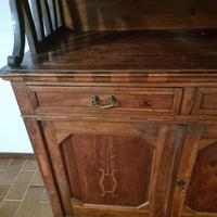 Vetrina in legno di ciliegio