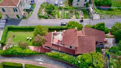 VILLA SINGOLA A CALICE LIGURE