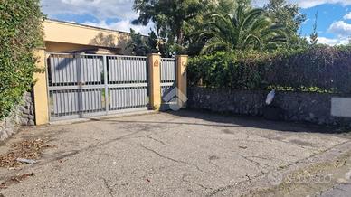 VILLA SINGOLA A VIAGRANDE